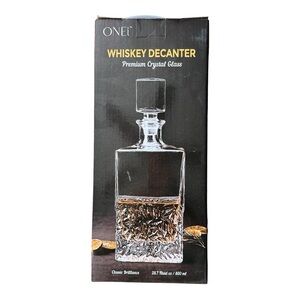 ONEi Premium Crystal Glass Whiskey‎ Decanter NIB